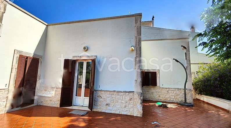 casa indipendente in vendita a Putignano