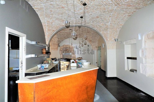 locale commerciale in vendita a Putignano