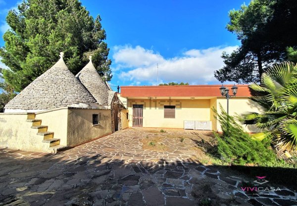 casa indipendente in vendita a Putignano
