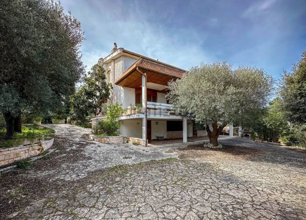 casa indipendente in vendita a Putignano