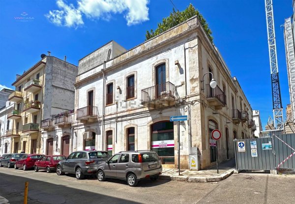 locale commerciale in vendita a Putignano