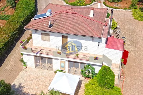 casa indipendente in vendita a Putignano in zona Parco Grande