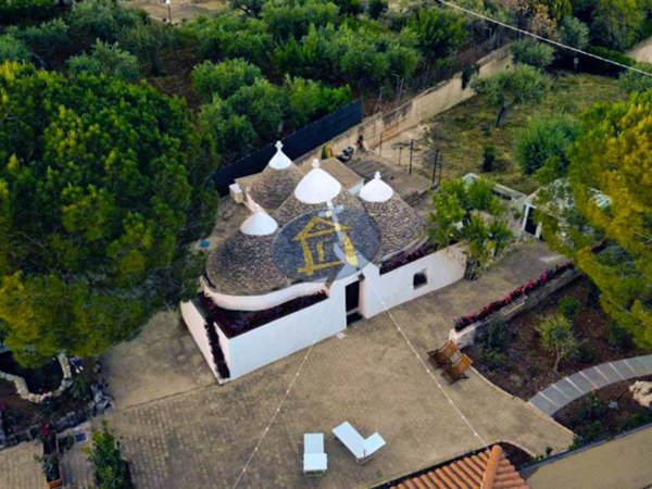 casa indipendente in vendita a Putignano