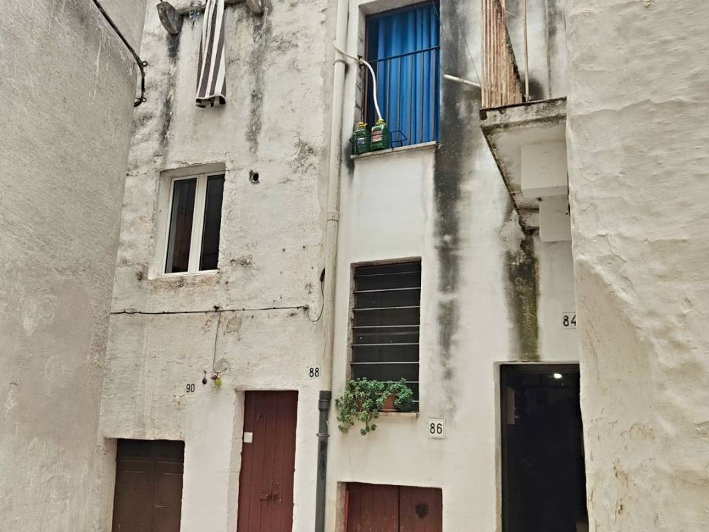 casa semindipendente in vendita a Putignano