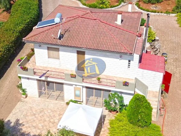 casa indipendente in vendita a Putignano in zona Parco Grande