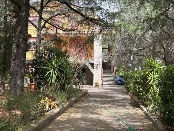casa indipendente in vendita a Putignano