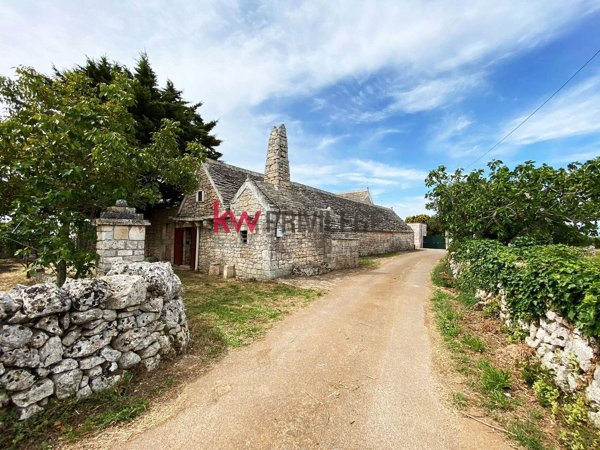 casa indipendente in vendita a Putignano