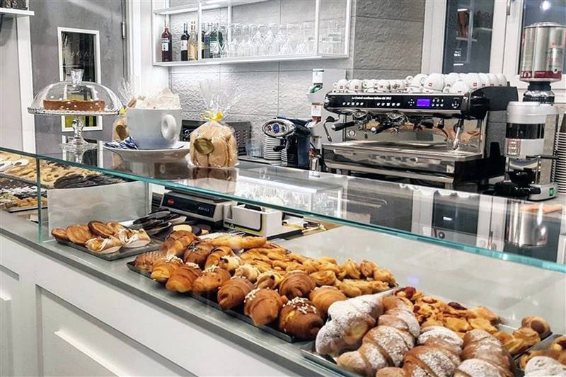 negozio in vendita a Putignano