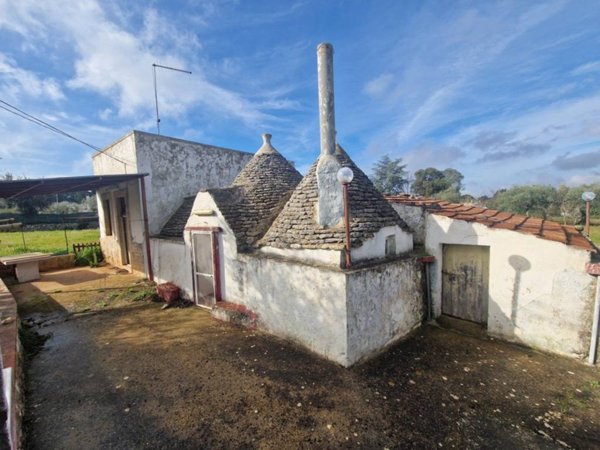 casa indipendente in vendita a Putignano