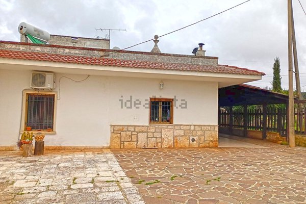 casa indipendente in vendita a Putignano