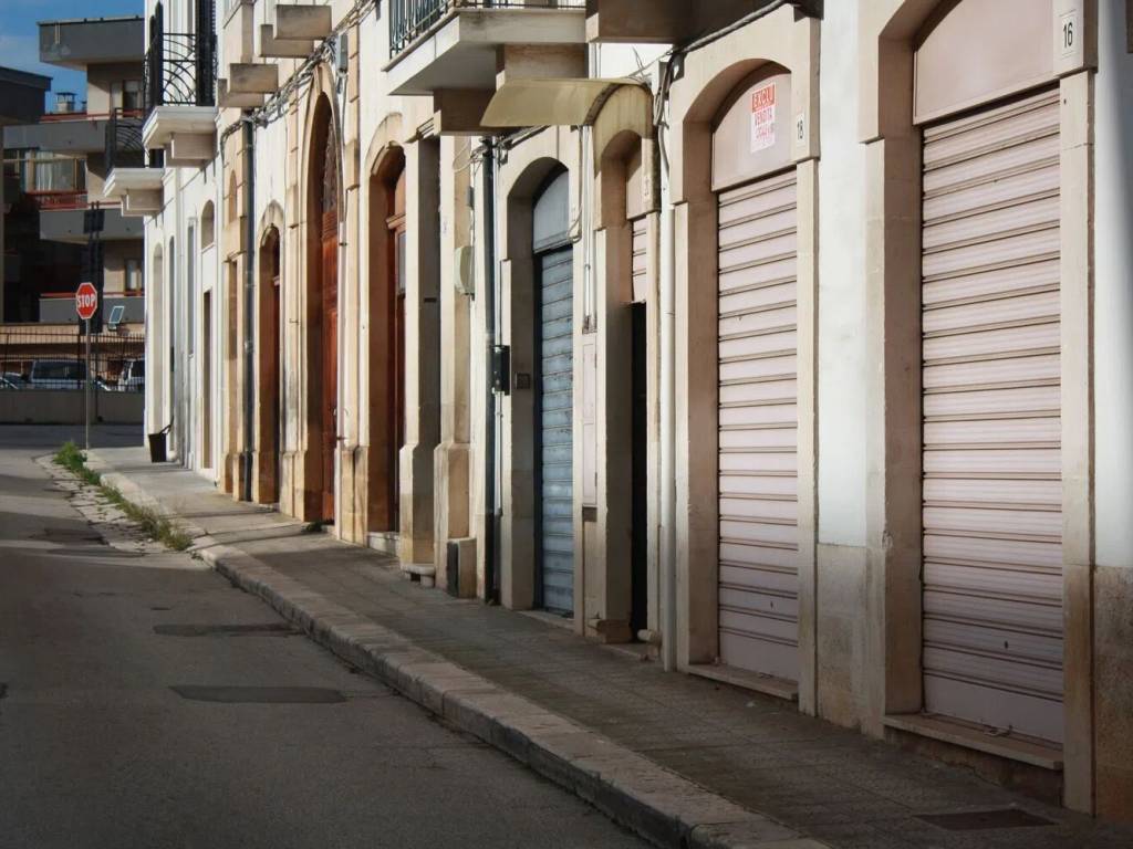 negozio in vendita a Putignano