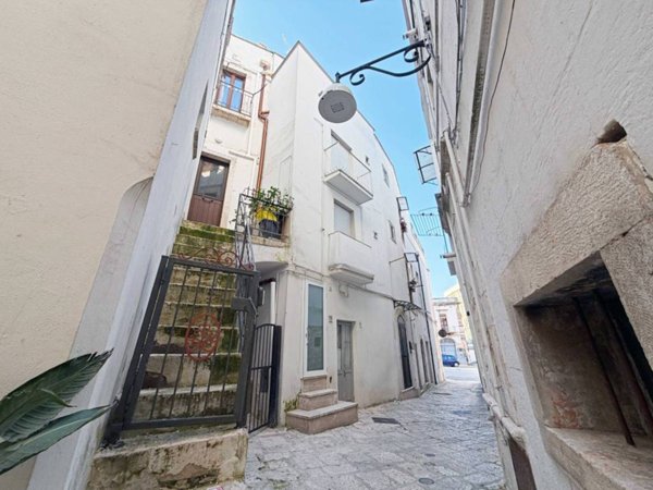 casa indipendente in vendita a Putignano