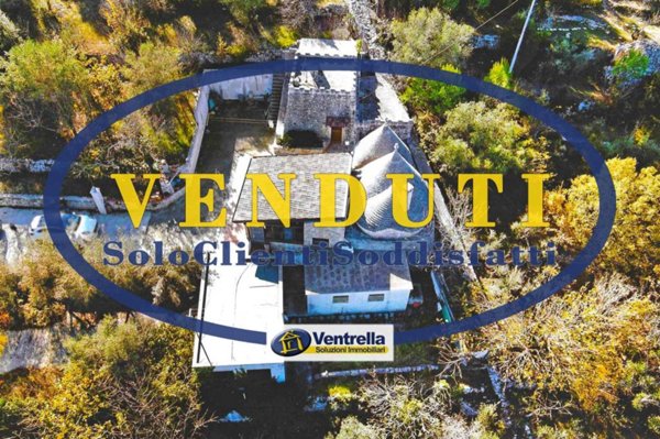casa indipendente in vendita a Putignano