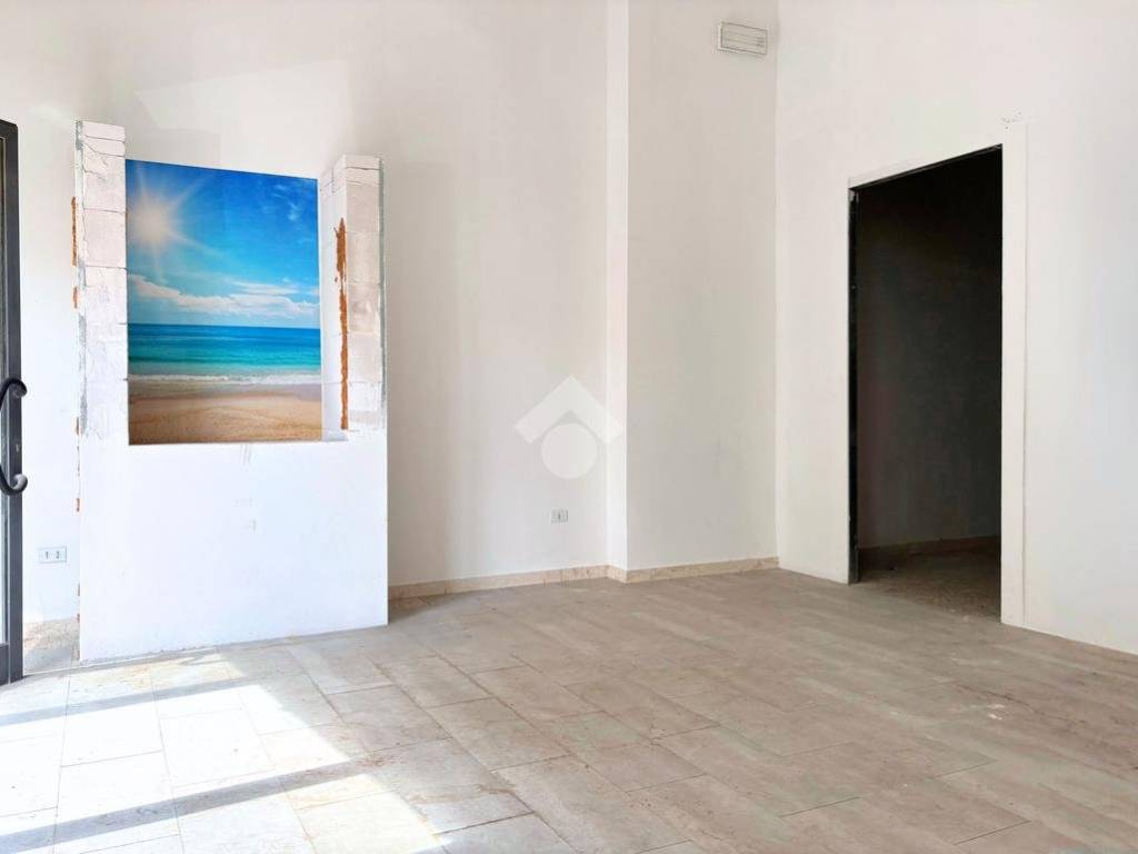 negozio in vendita a Putignano