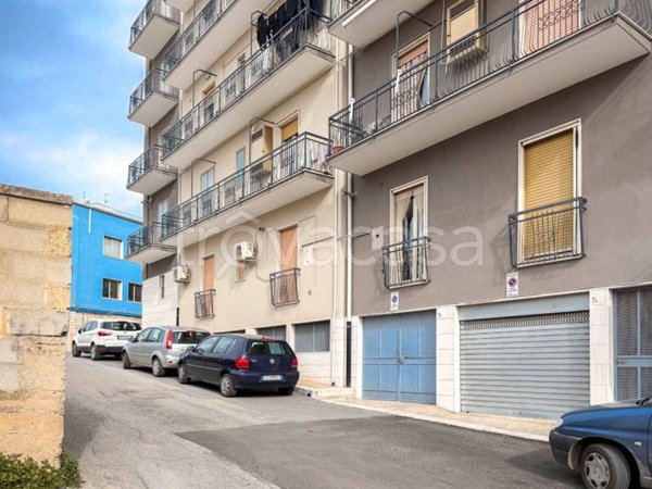 locale commerciale in vendita a Putignano