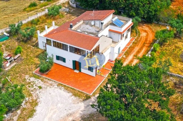 casa indipendente in vendita a Putignano