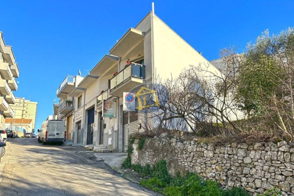 negozio in vendita a Putignano