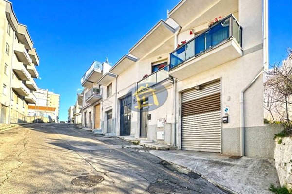 negozio in vendita a Putignano