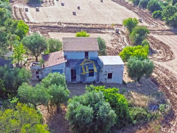casa indipendente in vendita a Putignano in zona San Michele