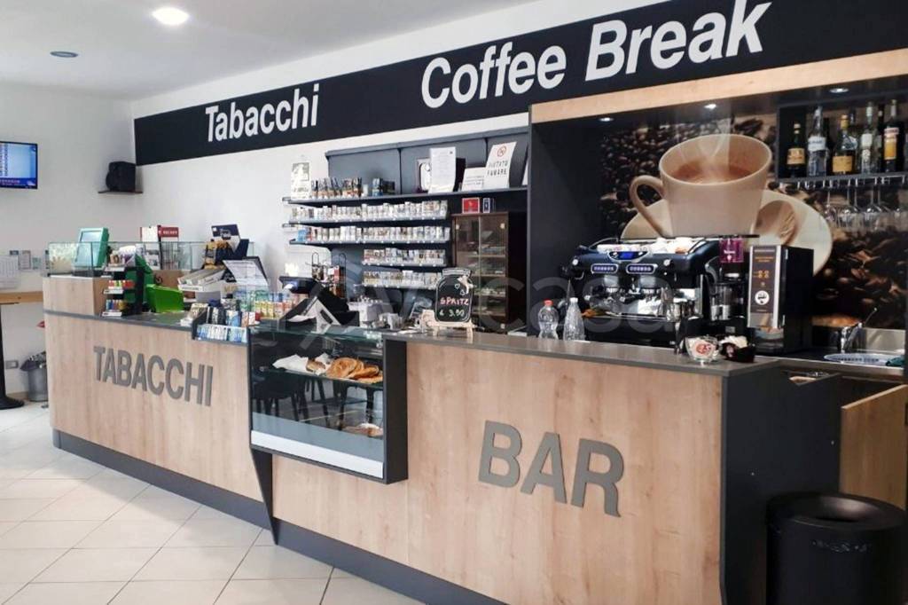 negozio in vendita a Putignano