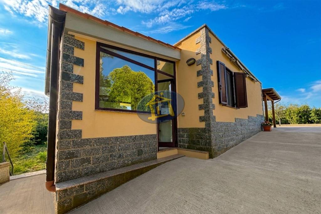 casa indipendente in vendita a Putignano