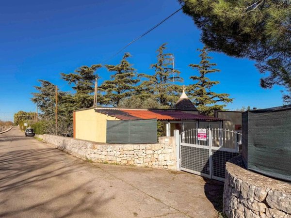 casa indipendente in vendita a Putignano