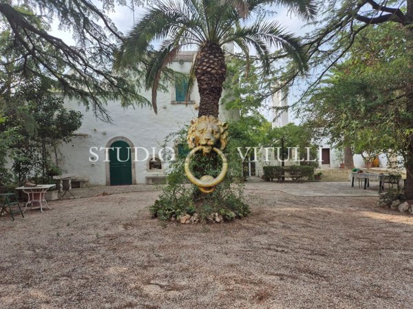 casa indipendente in vendita a Putignano in zona Parco Grande