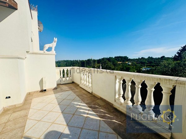 casa indipendente in vendita a Putignano