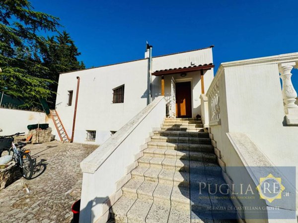 casa indipendente in vendita a Putignano