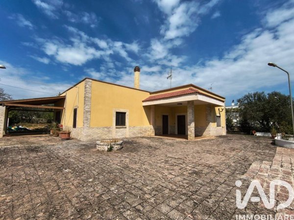 casa indipendente in vendita a Putignano