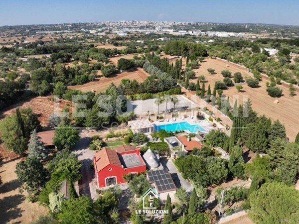 casa indipendente in vendita a Putignano