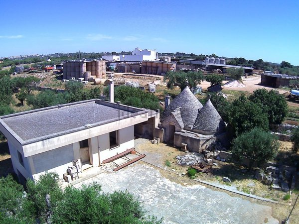 casa indipendente in vendita a Putignano