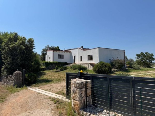 casa indipendente in vendita a Putignano