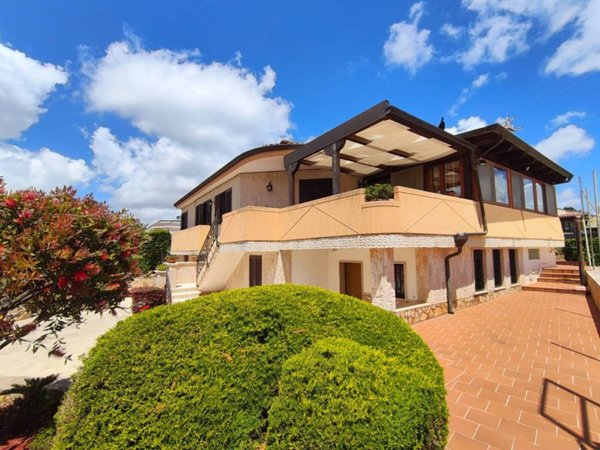 casa indipendente in vendita a Putignano