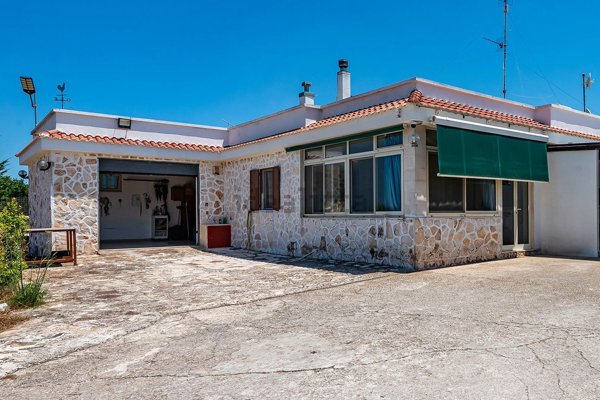 casa indipendente in vendita a Putignano