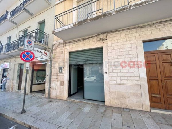 negozio in vendita a Putignano
