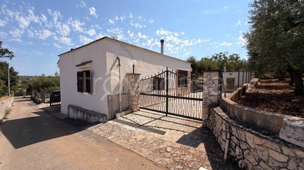 casa indipendente in vendita a Putignano