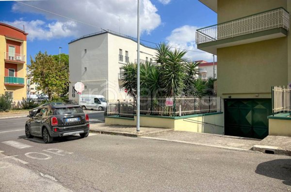 box auto in vendita a Putignano