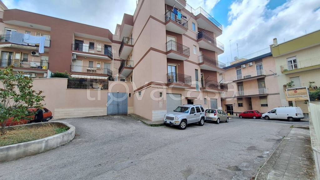 box auto in vendita a Putignano