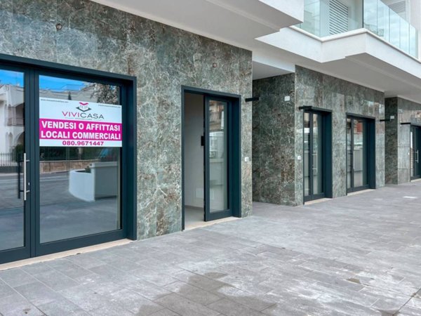 locale commerciale in vendita a Putignano