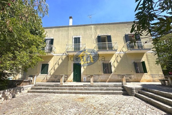 casa indipendente in vendita a Putignano