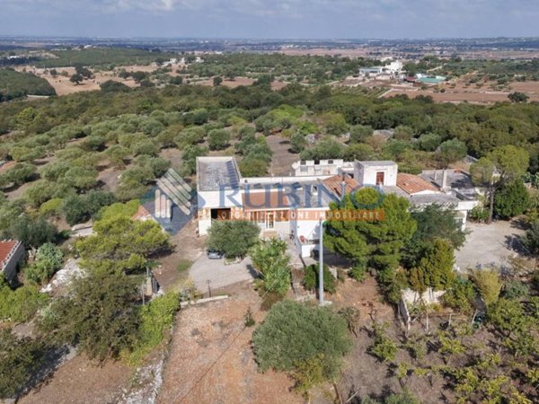 casa indipendente in vendita a Putignano in zona San Pietro Piturno