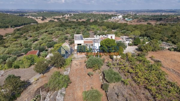casa indipendente in vendita a Putignano