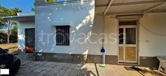 casa indipendente in vendita a Putignano
