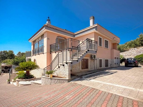 casa indipendente in vendita a Putignano