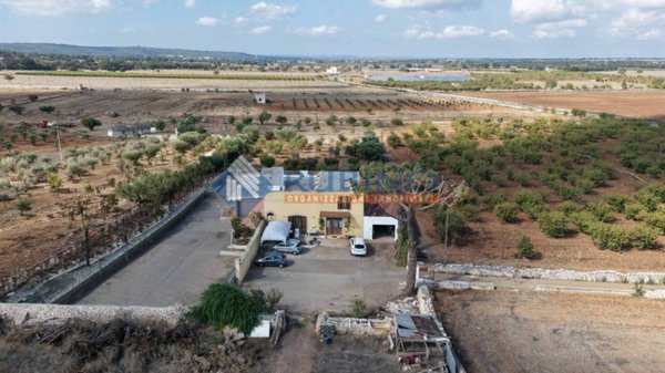 casa indipendente in vendita a Putignano