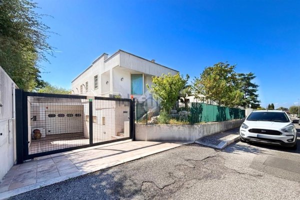 casa indipendente in vendita a Putignano