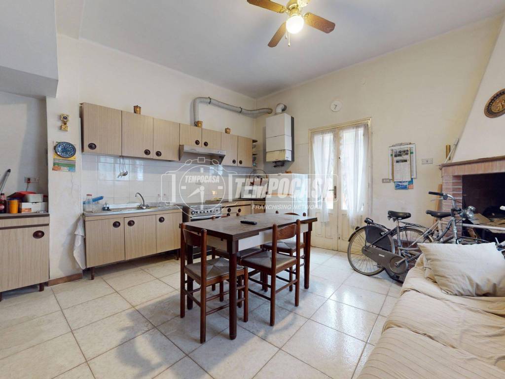 casa indipendente in vendita a Rutigliano