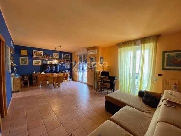 casa indipendente in vendita a Rutigliano