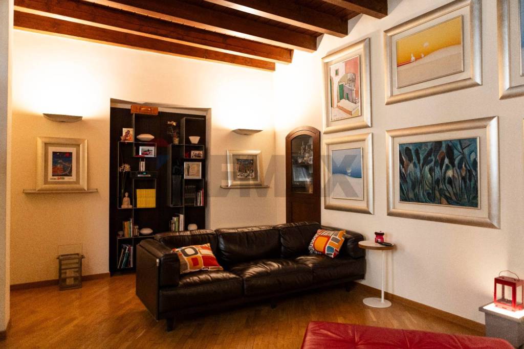 casa indipendente in vendita a Rutigliano